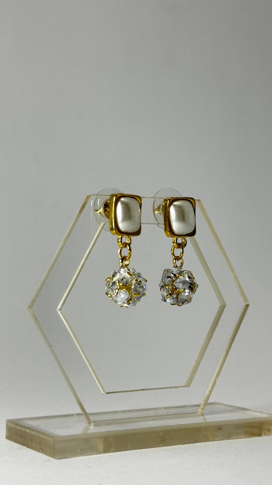 Bi-Takı | İnci Taşlı Çelik Küpe