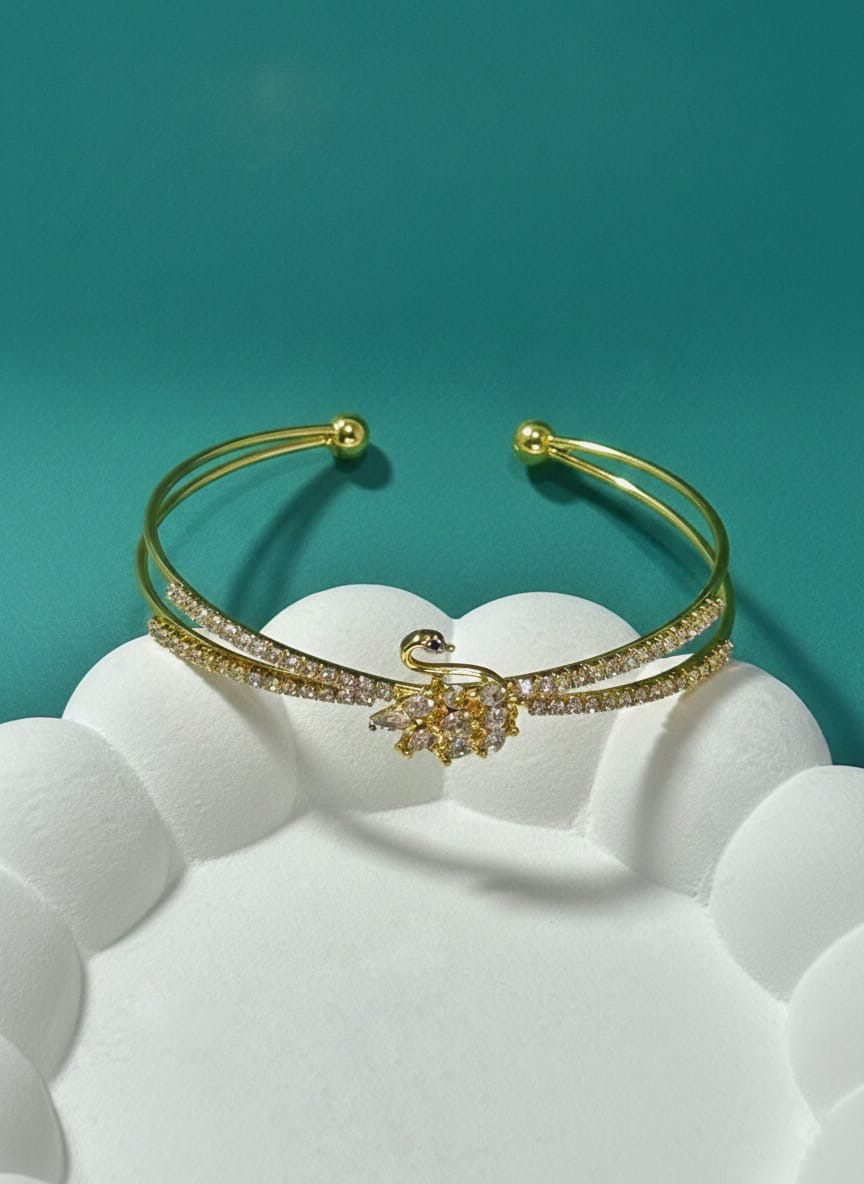 Bi-Takı | Zirkon Taşlı Gold Kuğu Bileklik